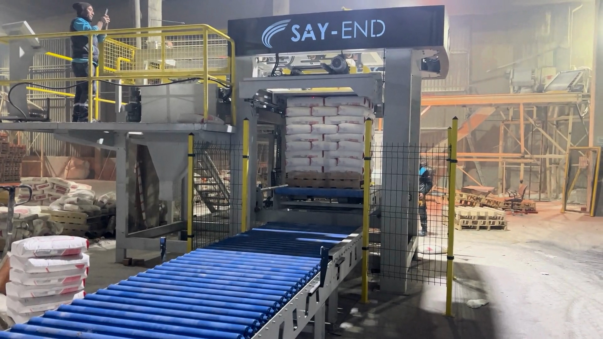 SAY-END PALLETIZING